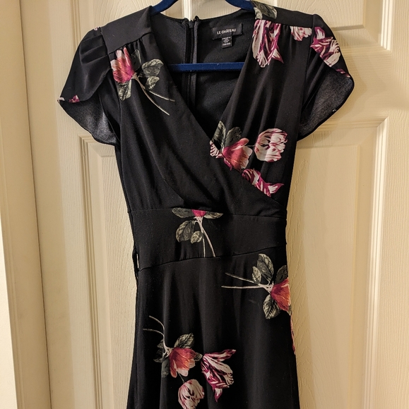 le chateau Dresses & Skirts - Le Chateau black floral dress